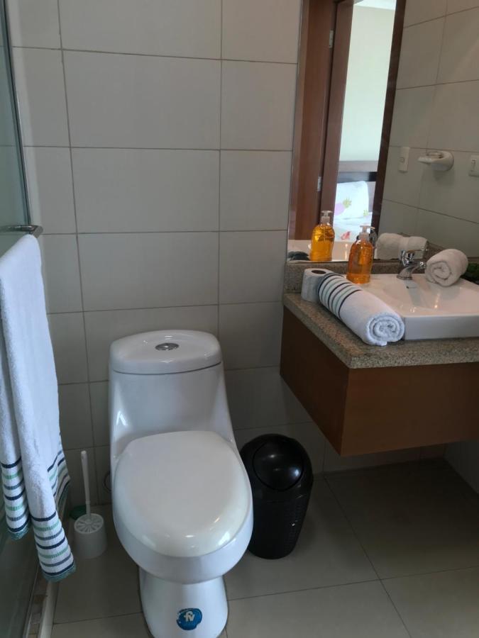 גוויאקיל Suites Emporium מראה חיצוני תמונה