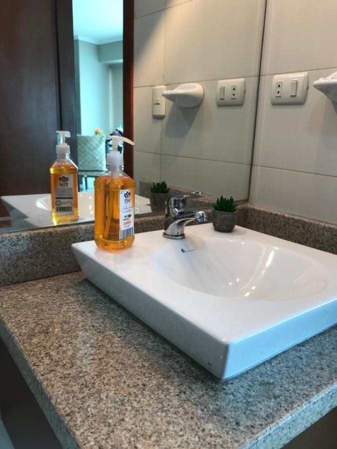 גוויאקיל Suites Emporium מראה חיצוני תמונה